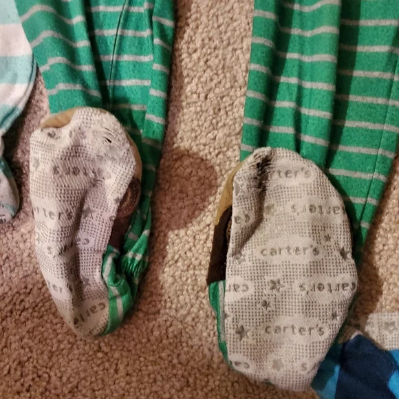 Set of 4 baby bundle 24 months onesies - Picture 3 of 6